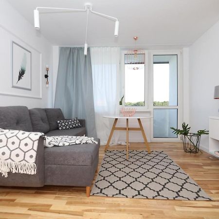 Romaszewskiego Zoliborz Bedroom Pokoj Metro Varsavia Esterno foto