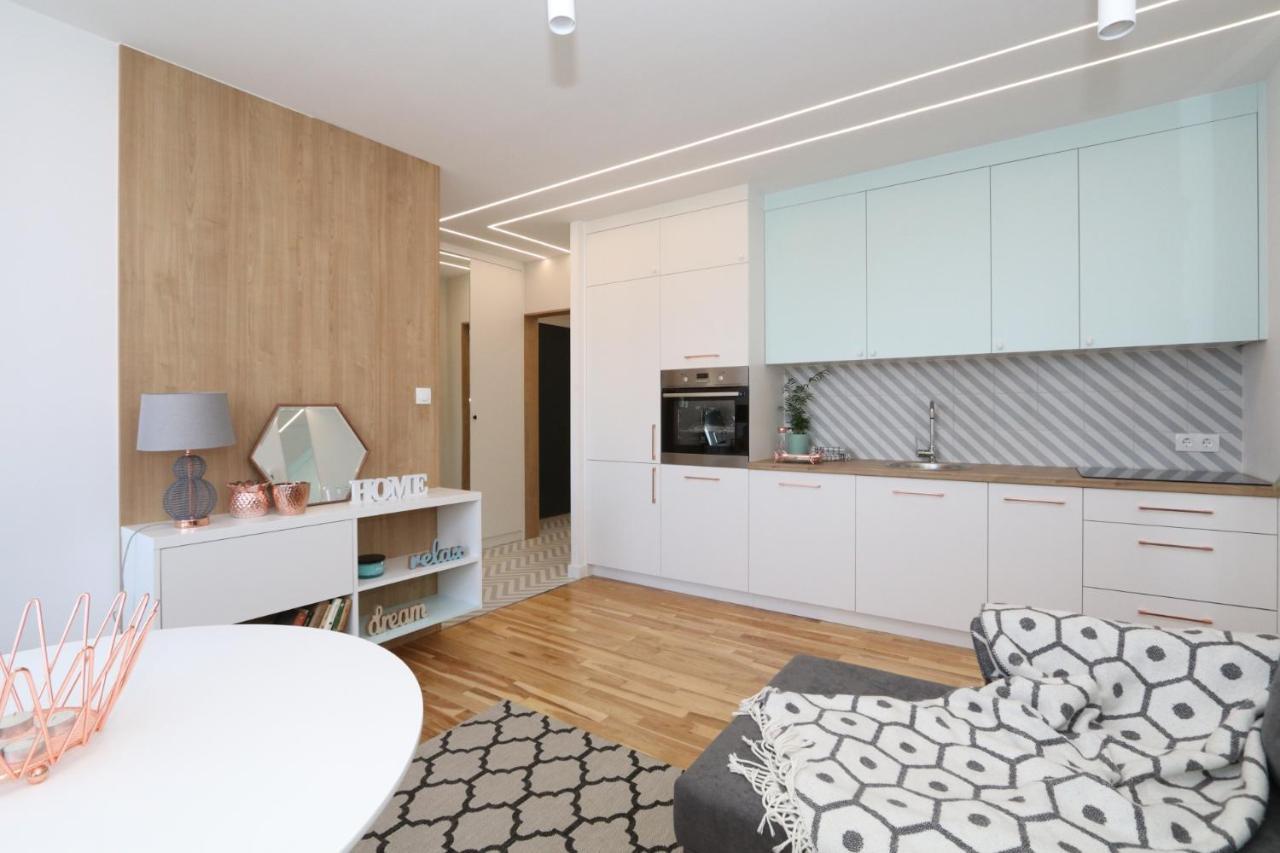 Romaszewskiego Zoliborz Bedroom Pokoj Metro Varsavia Esterno foto