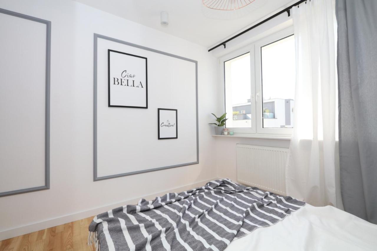 Romaszewskiego Zoliborz Bedroom Pokoj Metro Varsavia Esterno foto