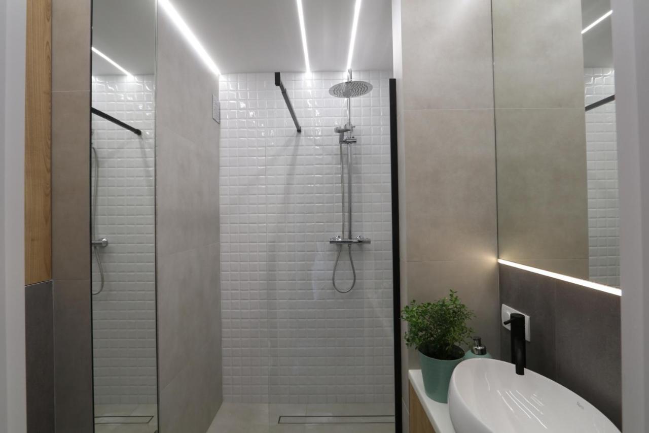 Romaszewskiego Zoliborz Bedroom Pokoj Metro Varsavia Esterno foto