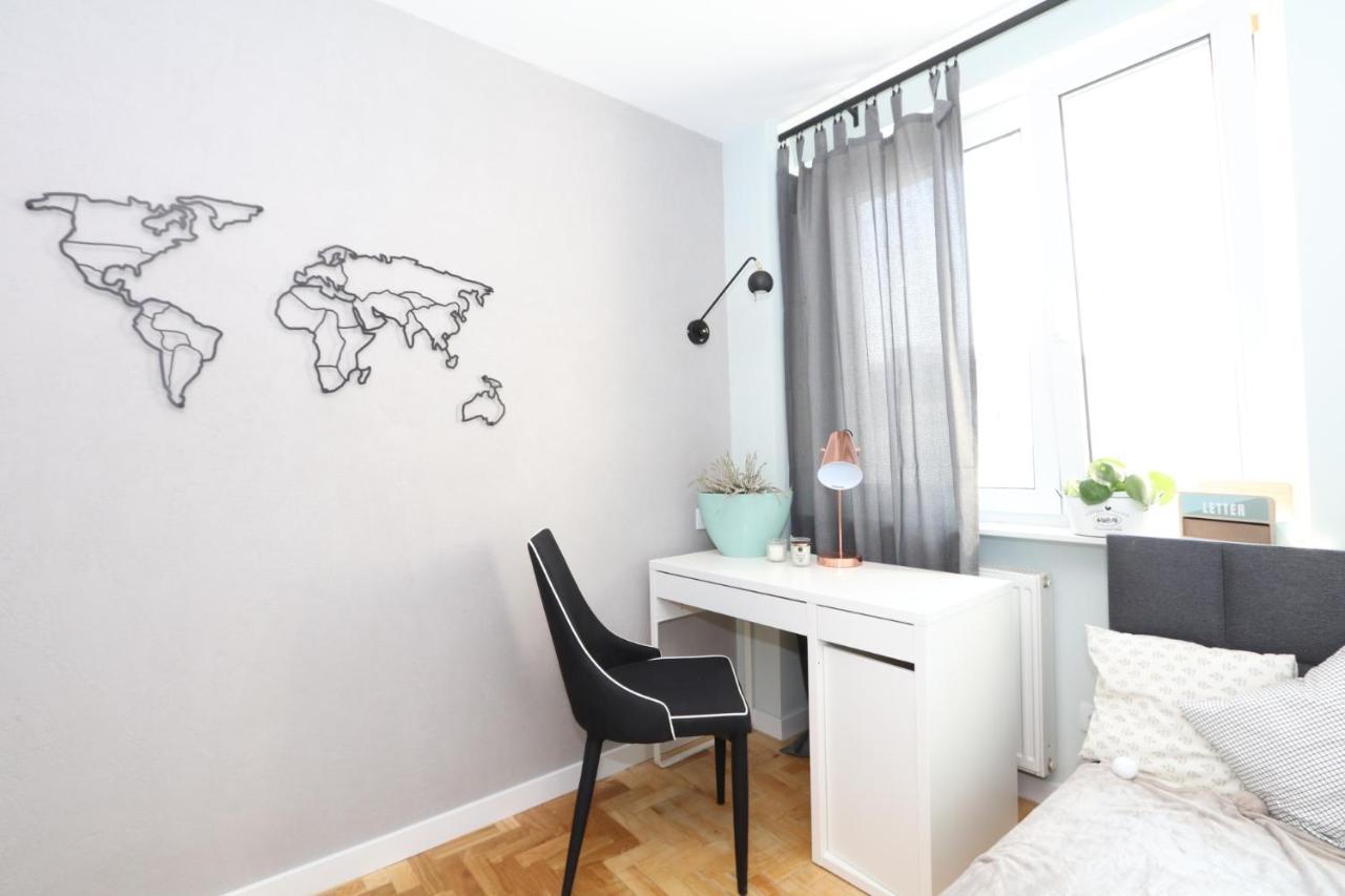 Romaszewskiego Zoliborz Bedroom Pokoj Metro Varsavia Esterno foto