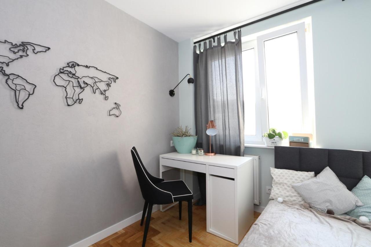 Romaszewskiego Zoliborz Bedroom Pokoj Metro Varsavia Esterno foto